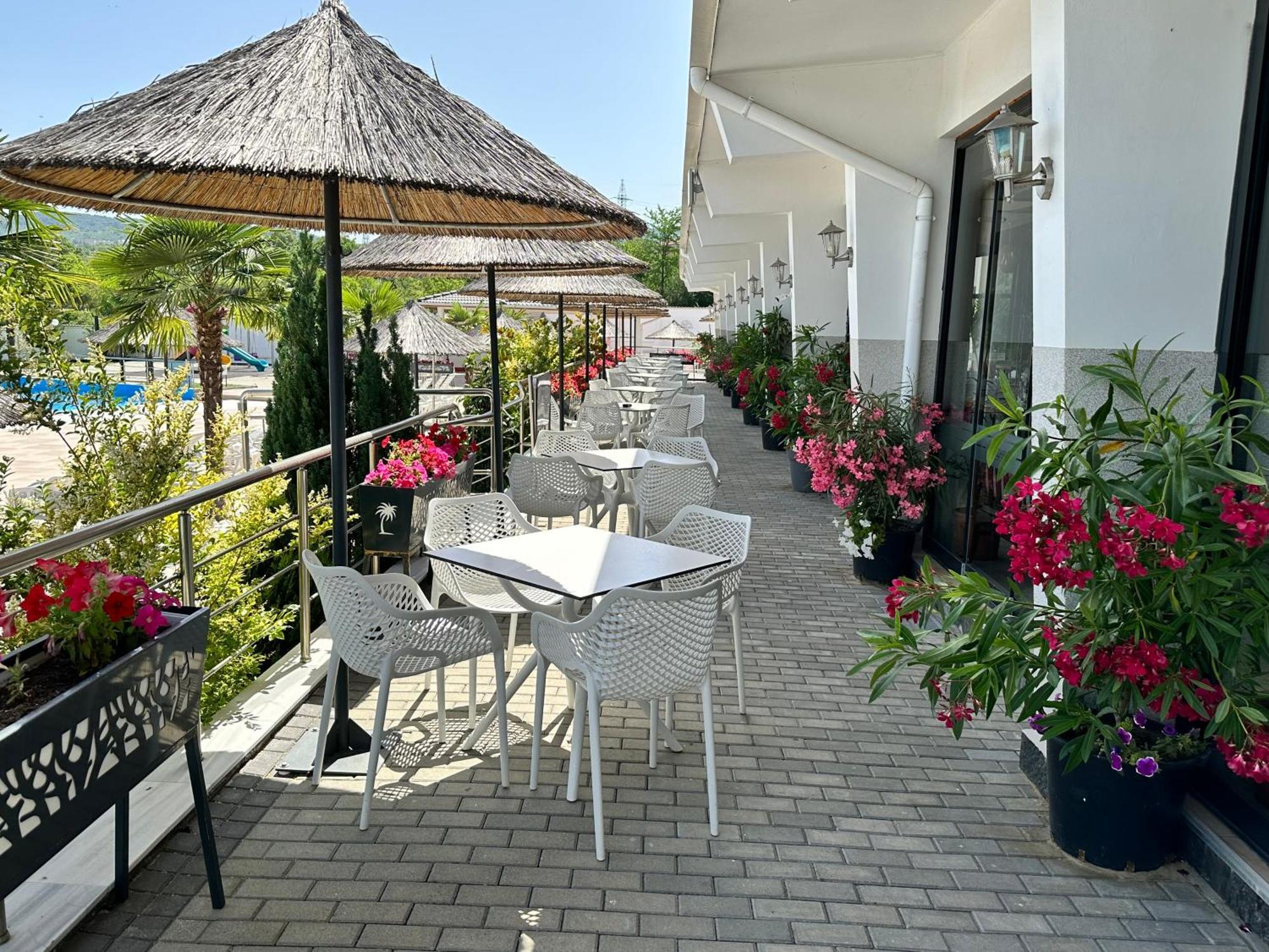 Hotel Aqua Kyrdżali Zewnętrze zdjęcie