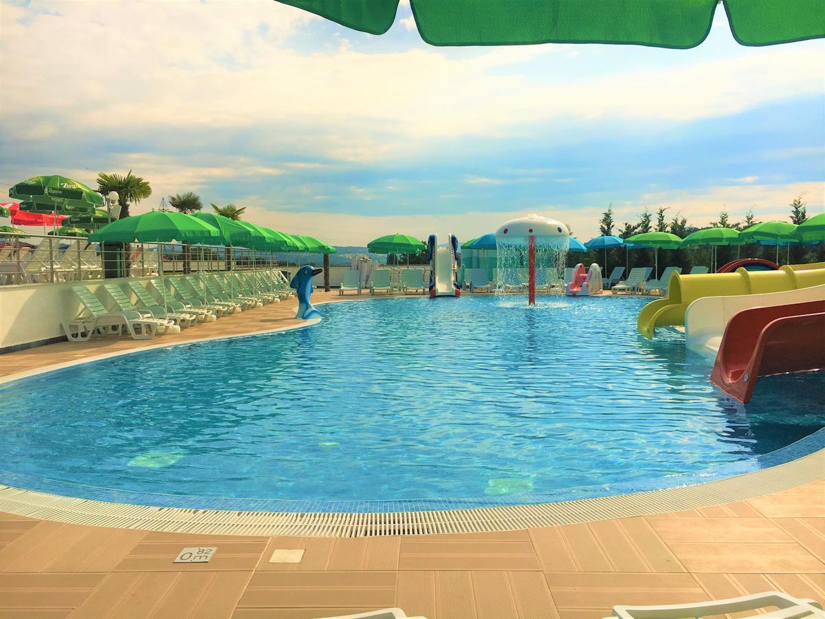 Hotel Aqua Kyrdżali Zewnętrze zdjęcie