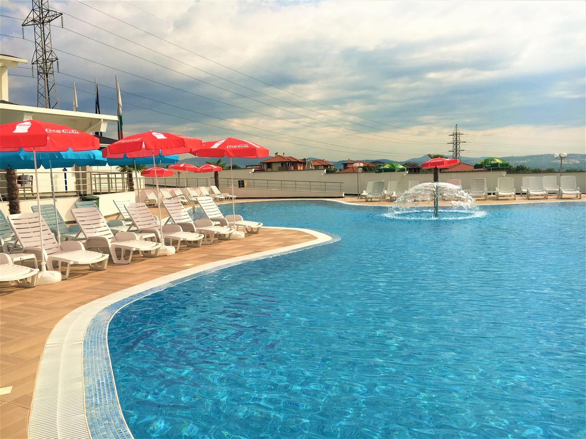 Hotel Aqua Kyrdżali Zewnętrze zdjęcie